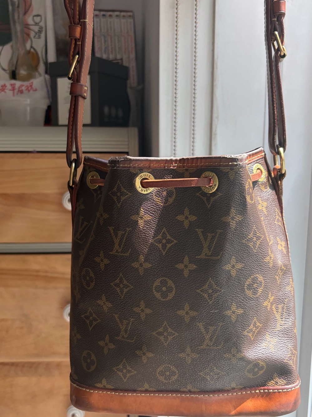 Louis Vuitton Monogram Petit Noé - Picture 4 of 6